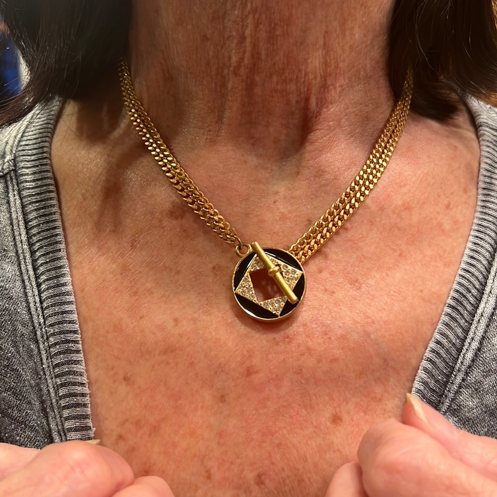 Gold toned chain link necklace